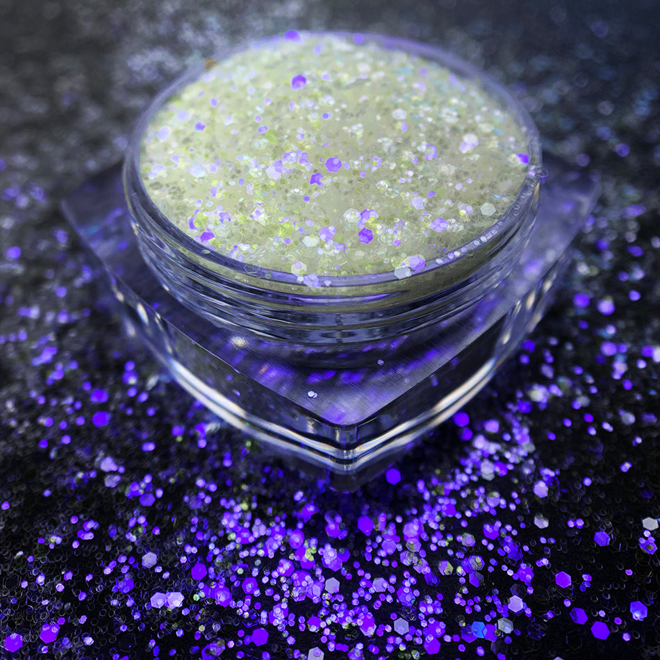 UV Dream Fine Iridescent Glitter - DreamSQNS