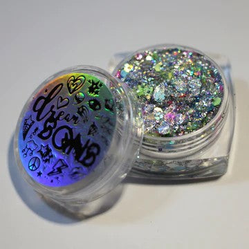 DreamSQNS Glitter Paste in shade Space Oddity, in the official component