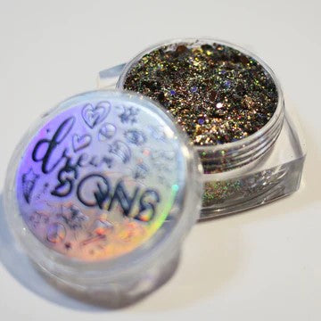 A side image of Emperor Glitter Paste by DreamSQNS in the translucent component